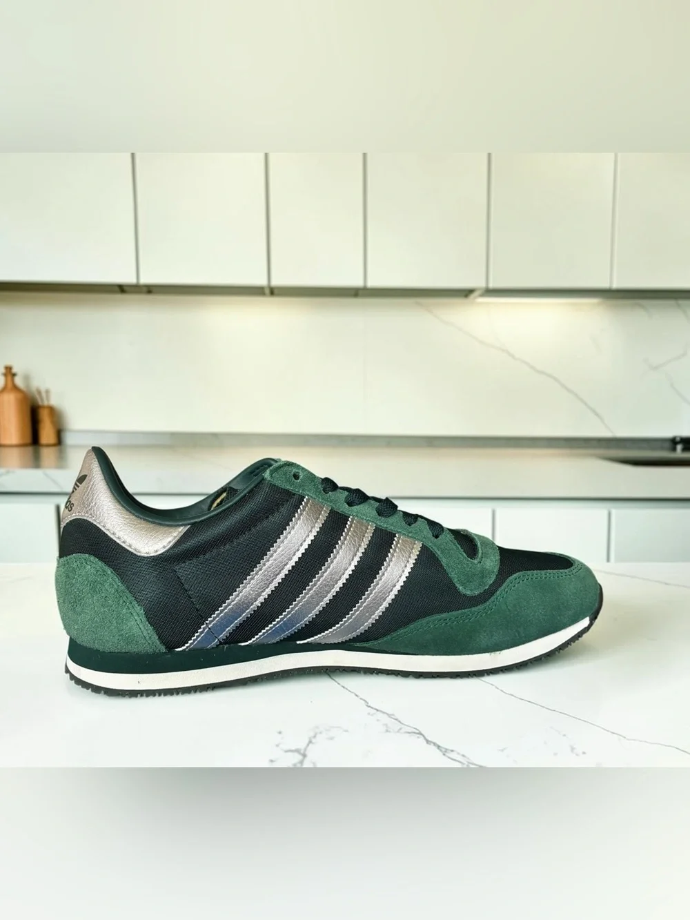 Adidas Galaxy OG Size 9 Men/ Size 10 Women